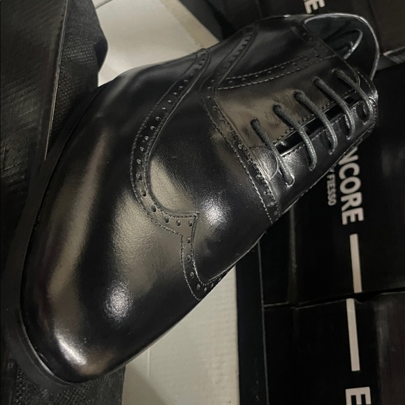 NWB Encore Fiesso Leather BLK Wing Tip Shoe FI3234